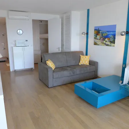 Апартаменты Athena Port.5 *